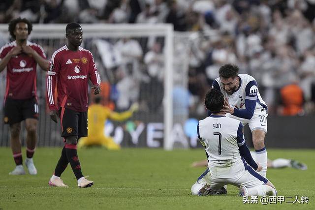 关于曼联惨遭淘汰，欧国联赛季寻求突破的信息