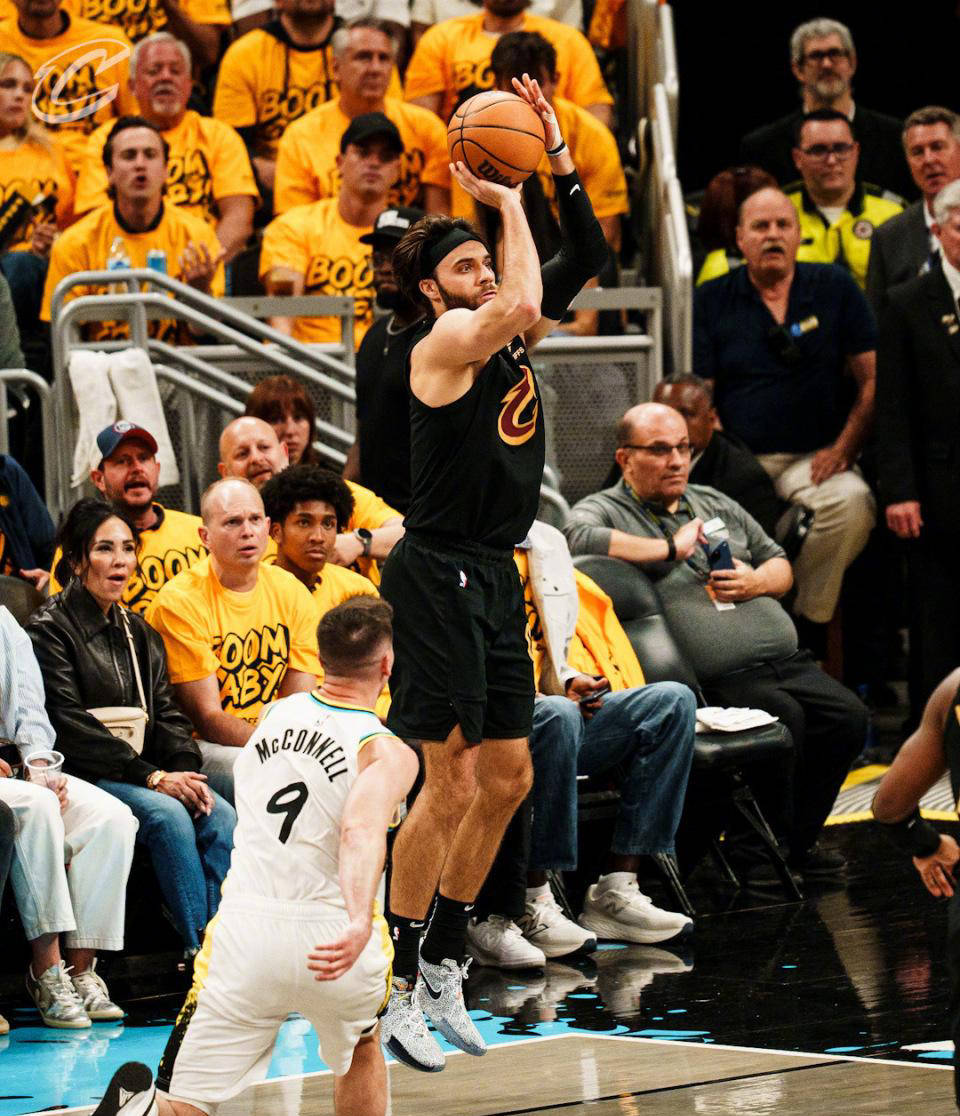 米切尔陷入低谷,热火连败,关键时刻神级表现球队命运悬念!