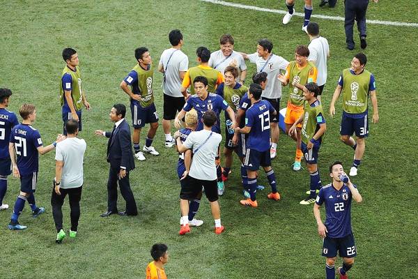 重要助攻引发热议!,Ming在DWG比赛中比赛规则变更比赛高潮迭起(情况有变准备夺冠)